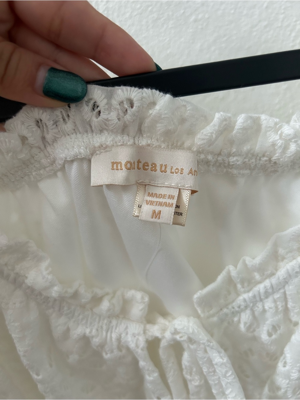 NWOT White Eyelet Puff-Sleeve Crop Top - Picture 3 of 4